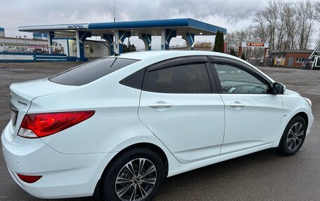 Hyundai Solaris II рестайлинг, 2012 год, 970 000 рублей, 3 фотография