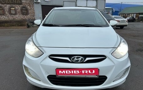 Hyundai Solaris II рестайлинг, 2012 год, 970 000 рублей, 2 фотография