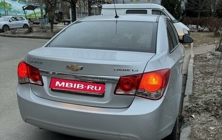 Chevrolet Cruze II, 2011 год, 770 000 рублей, 10 фотография