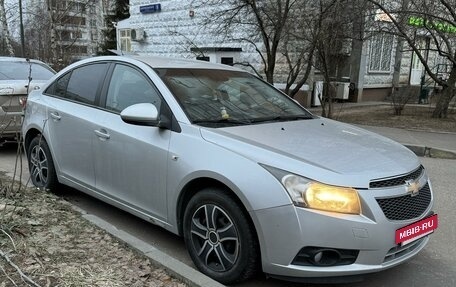 Chevrolet Cruze II, 2011 год, 770 000 рублей, 4 фотография