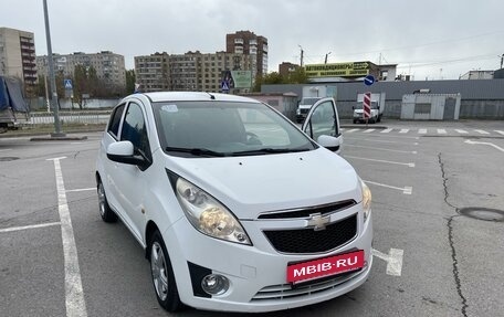 Chevrolet Spark III, 2012 год, 715 000 рублей, 6 фотография