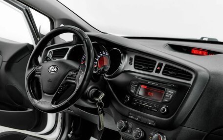 KIA cee'd III, 2015 год, 1 055 000 рублей, 11 фотография