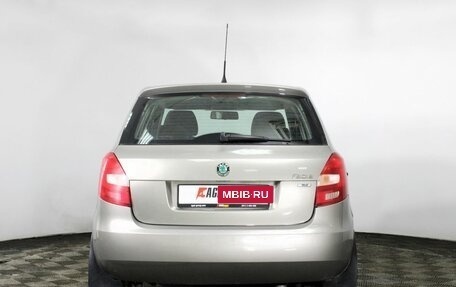 Skoda Fabia II, 2011 год, 550 000 рублей, 6 фотография