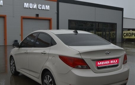 Hyundai Solaris II рестайлинг, 2015 год, 1 180 000 рублей, 4 фотография