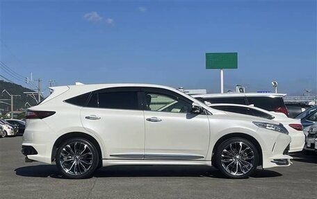 Toyota Harrier, 2020 год, 2 300 000 рублей, 8 фотография