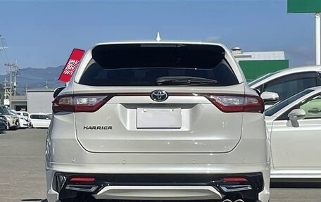 Toyota Harrier, 2020 год, 2 300 000 рублей, 6 фотография