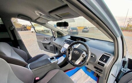 Toyota Prius, 2012 год, 1 250 000 рублей, 5 фотография