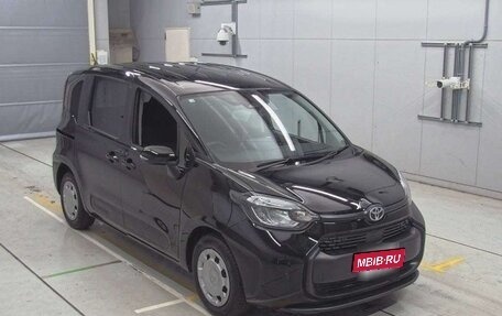 Toyota Sienta II, 2021 год, 1 500 715 рублей, 2 фотография