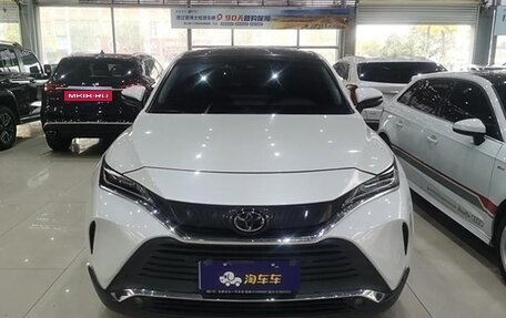 Toyota Harrier, 2022 год, 2 950 000 рублей, 2 фотография