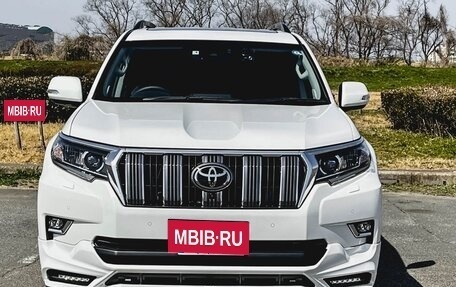 Toyota Land Cruiser Prado 150 рестайлинг 2, 2021 год, 3 830 000 рублей, 2 фотография