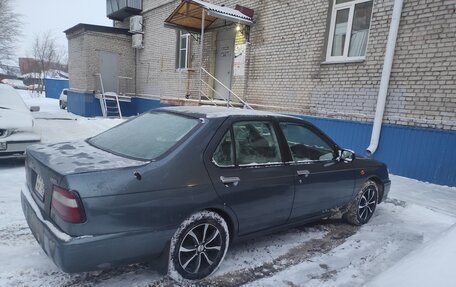 Nissan Bluebird XI, 2001 год, 260 000 рублей, 1 фотография