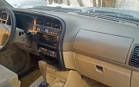 Isuzu Trooper II, 2000 год, 740 000 рублей, 17 фотография