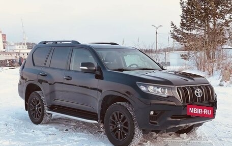 Toyota Land Cruiser Prado 150 рестайлинг 2, 2021 год, 8 200 000 рублей, 6 фотография