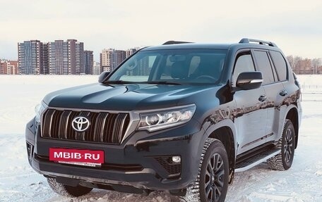 Toyota Land Cruiser Prado 150 рестайлинг 2, 2021 год, 8 200 000 рублей, 11 фотография