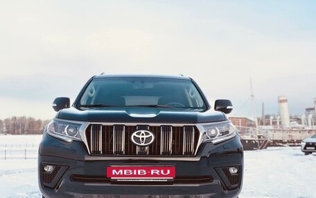 Toyota Land Cruiser Prado 150 рестайлинг 2, 2021 год, 8 200 000 рублей, 27 фотография