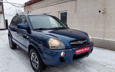 Hyundai Tucson III, 2008 год, 975 000 рублей, 2 фотография