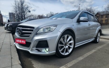 Mercedes-Benz R-Класс, 2011 год, 3 000 000 рублей, 1 фотография