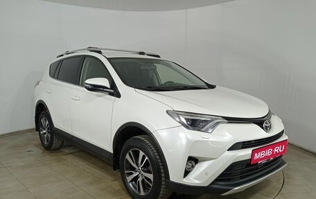 Toyota RAV4, 2015 год, 2 280 000 рублей, 3 фотография