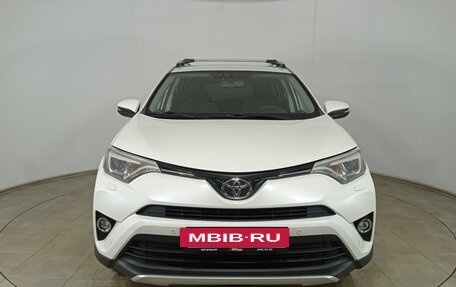 Toyota RAV4, 2015 год, 2 280 000 рублей, 2 фотография