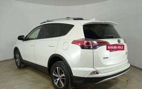 Toyota RAV4, 2015 год, 2 280 000 рублей, 7 фотография