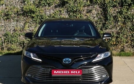 Toyota Camry, 2021 год, 3 100 000 рублей, 2 фотография