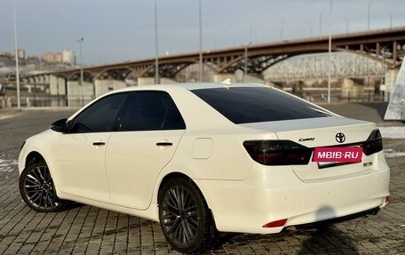 Toyota Camry, 2017 год, 3 090 000 рублей, 10 фотография