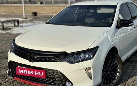 Toyota Camry, 2017 год, 3 090 000 рублей, 5 фотография