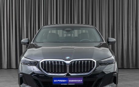 BMW 5 серия, 2023 год, 9 350 000 рублей, 3 фотография