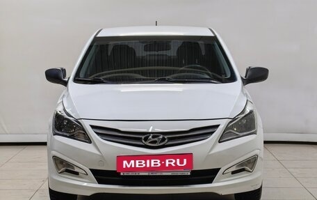 Hyundai Solaris II рестайлинг, 2015 год, 1 168 000 рублей, 3 фотография