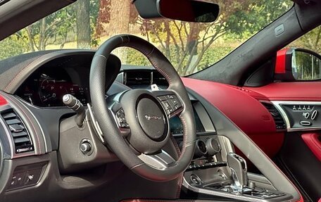 Jaguar F-Type I рестайлинг 2, 2022 год, 5 000 000 рублей, 11 фотография