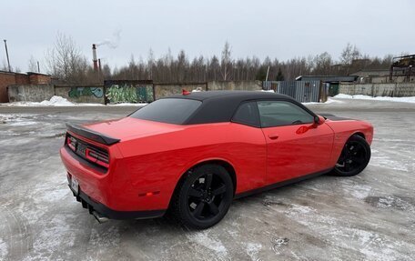 Dodge Challenger III рестайлинг 2, 2017 год, 6 500 000 рублей, 3 фотография