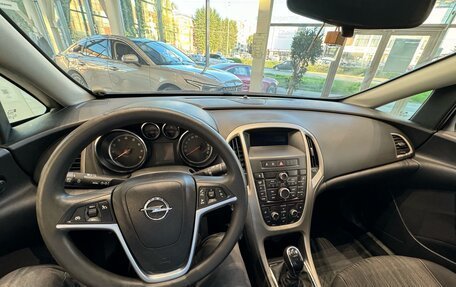 Opel Astra J, 2012 год, 695 000 рублей, 11 фотография