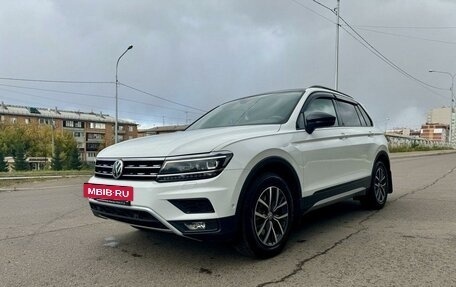 Volkswagen Tiguan II, 2019 год, 2 640 000 рублей, 4 фотография