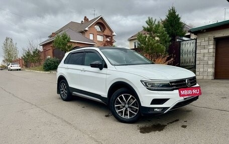 Volkswagen Tiguan II, 2019 год, 2 640 000 рублей, 2 фотография