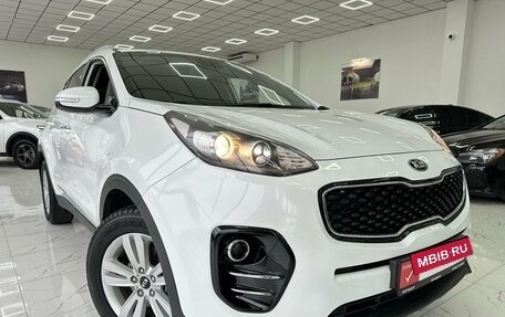 KIA Sportage IV рестайлинг, 2018 год, 2 399 000 рублей, 2 фотография