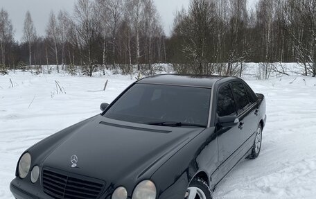 Mercedes-Benz E-Класс, 2001 год, 460 000 рублей, 4 фотография