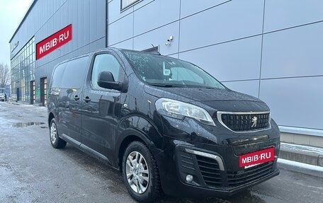 Peugeot Traveller I, 2018 год, 2 399 000 рублей, 3 фотография