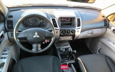 Mitsubishi Pajero Sport II рестайлинг, 2011 год, 1 594 995 рублей, 17 фотография