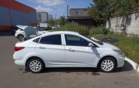 Hyundai Solaris II рестайлинг, 2013 год, 935 000 рублей, 4 фотография