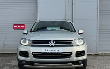 Volkswagen Touareg III, 2011 год, 1 990 000 рублей, 3 фотография