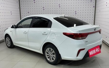 KIA Rio IV, 2017 год, 1 240 000 рублей, 4 фотография