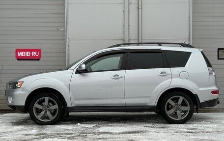 Mitsubishi Outlander III рестайлинг 3, 2011 год, 1 320 000 рублей, 4 фотография