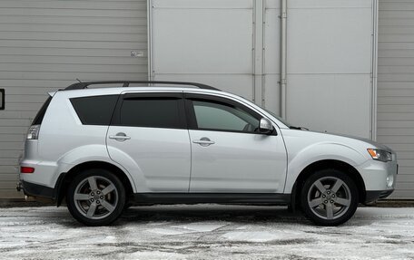 Mitsubishi Outlander III рестайлинг 3, 2011 год, 1 320 000 рублей, 5 фотография