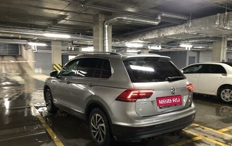 Volkswagen Tiguan II, 2018 год, 2 210 000 рублей, 5 фотография