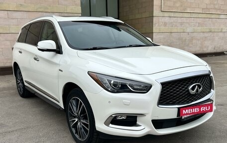 Infiniti QX60 I рестайлинг, 2017 год, 3 570 000 рублей, 3 фотография