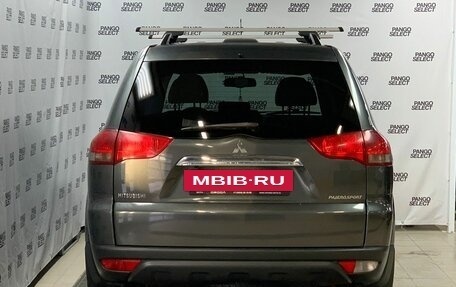 Mitsubishi Pajero Sport II рестайлинг, 2014 год, 1 800 000 рублей, 3 фотография