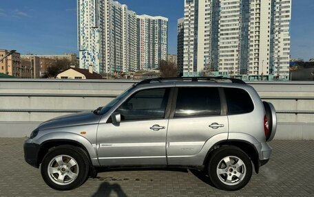 Chevrolet Niva I рестайлинг, 2010 год, 520 000 рублей, 5 фотография