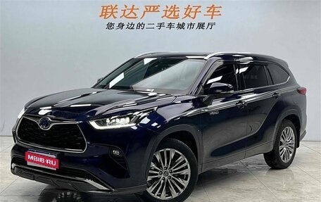 Toyota Highlander, 2022 год, 4 300 000 рублей, 1 фотография