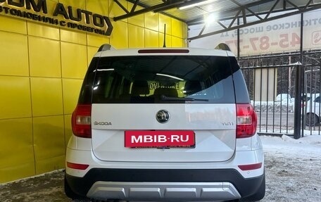 Skoda Yeti I рестайлинг, 2015 год, 1 395 000 рублей, 6 фотография