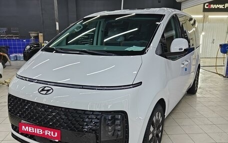 Hyundai Staria, 2022 год, 7 800 000 рублей, 11 фотография